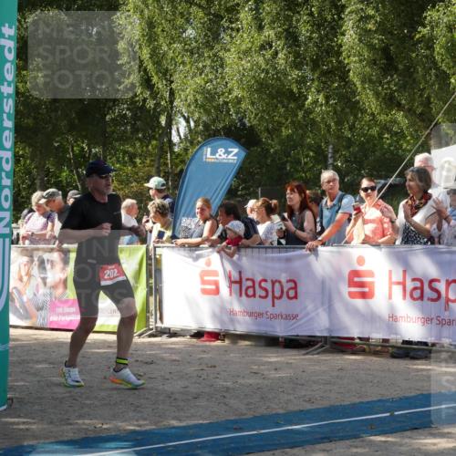 07.09.2025 - 19. Norderstedt Triathlon Zöllner http://msf.ph/oto/8785696 07.09.2025 12:49:49 Ziel 202 meine-sportfotos.de