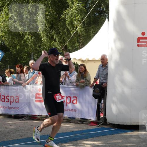 07.09.2025 - 19. Norderstedt Triathlon Zöllner http://msf.ph/oto/8785702 07.09.2025 12:49:50 Ziel 202 meine-sportfotos.de