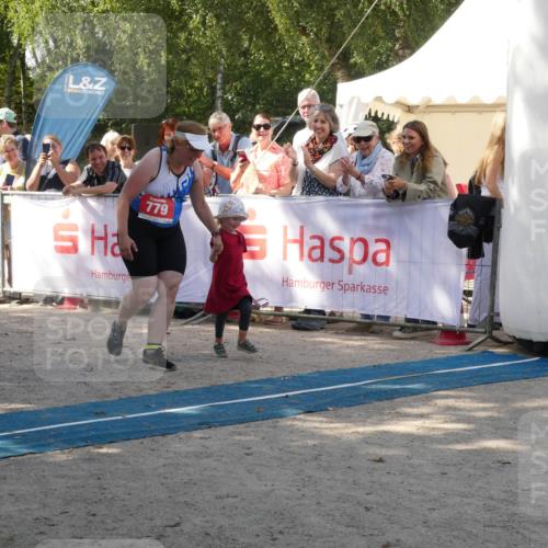 07.09.2025 - 19. Norderstedt Triathlon Zöllner http://msf.ph/oto/8785719 07.09.2025 12:50:18 Ziel 779 meine-sportfotos.de