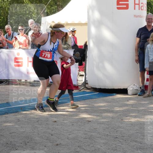 07.09.2025 - 19. Norderstedt Triathlon Zöllner http://msf.ph/oto/8785725 07.09.2025 12:50:19 Ziel 779 meine-sportfotos.de