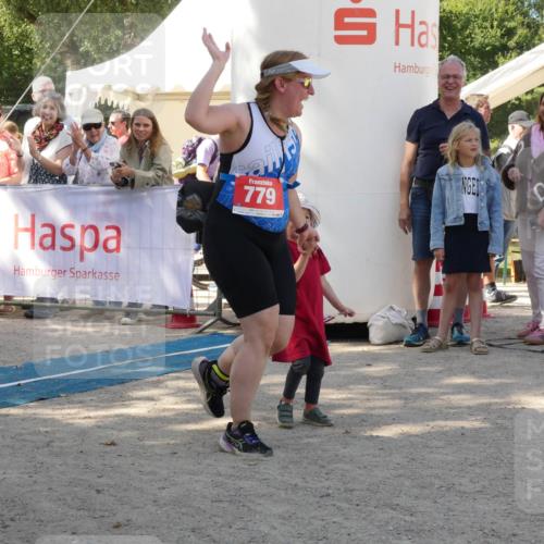 07.09.2025 - 19. Norderstedt Triathlon Zöllner http://msf.ph/oto/8785729 07.09.2025 12:50:20 Ziel 779 meine-sportfotos.de