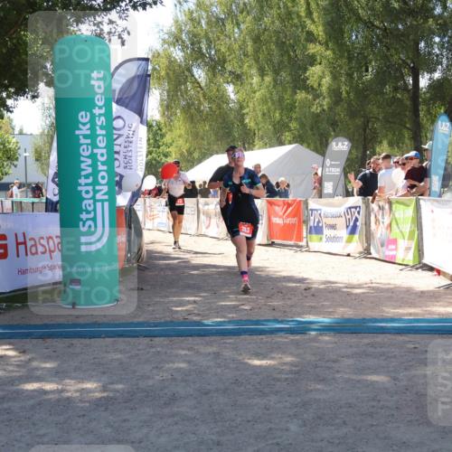 07.09.2025 - 19. Norderstedt Triathlon Zöllner http://msf.ph/oto/8785739 07.09.2025 13:19:28 Ziel 187, 283, 757 meine-sportfotos.de