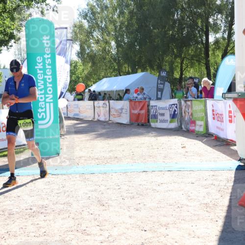 07.09.2025 - 19. Norderstedt Triathlon Zöllner http://msf.ph/oto/8785742 07.09.2025 15:32:53 Ziel 1009 meine-sportfotos.de