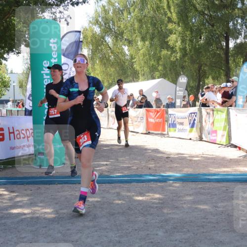 07.09.2025 - 19. Norderstedt Triathlon Zöllner http://msf.ph/oto/8785754 07.09.2025 13:19:29 Ziel 187, 283, 757 meine-sportfotos.de