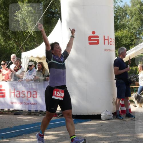 07.09.2025 - 19. Norderstedt Triathlon Zöllner http://msf.ph/oto/8785755 07.09.2025 12:50:46 Ziel 1286, 1381 meine-sportfotos.de