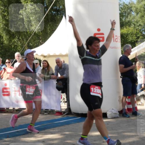 07.09.2025 - 19. Norderstedt Triathlon Zöllner http://msf.ph/oto/8785758 07.09.2025 12:50:47 Ziel 1286, 1381 meine-sportfotos.de