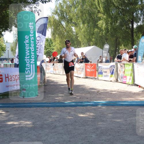 07.09.2025 - 19. Norderstedt Triathlon Zöllner http://msf.ph/oto/8785762 07.09.2025 13:19:31 Ziel 187, 283, 757 meine-sportfotos.de
