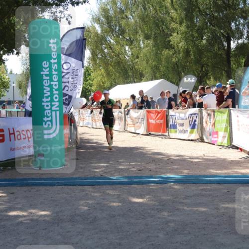 07.09.2025 - 19. Norderstedt Triathlon Zöllner http://msf.ph/oto/8785774 07.09.2025 13:20:06 Ziel 1262 meine-sportfotos.de