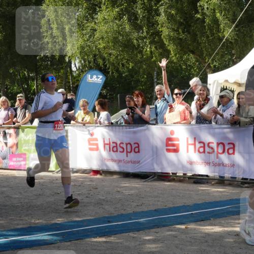 07.09.2025 - 19. Norderstedt Triathlon Zöllner http://msf.ph/oto/8785779 07.09.2025 12:51:14 Ziel 792, 1220, 1378 meine-sportfotos.de