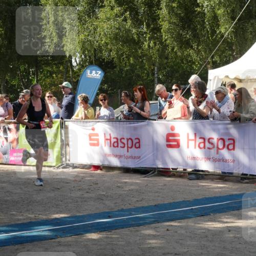 07.09.2025 - 19. Norderstedt Triathlon Zöllner http://msf.ph/oto/8785794 07.09.2025 12:51:31 Ziel 140, 1224 meine-sportfotos.de