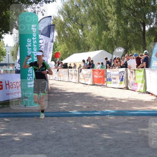 07.09.2025 - 19. Norderstedt Triathlon Zöllner http://msf.ph/oto/8785797 07.09.2025 13:20:08 Ziel 1262 meine-sportfotos.de