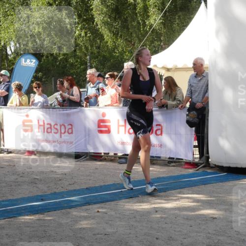 07.09.2025 - 19. Norderstedt Triathlon Zöllner http://msf.ph/oto/8785804 07.09.2025 12:51:32 Ziel 140, 1224 meine-sportfotos.de