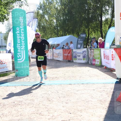 07.09.2025 - 19. Norderstedt Triathlon Zöllner http://msf.ph/oto/8785825 07.09.2025 15:33:51 Ziel 972 meine-sportfotos.de