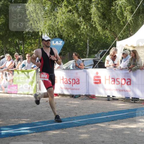 07.09.2025 - 19. Norderstedt Triathlon Zöllner http://msf.ph/oto/8785862 07.09.2025 12:53:12 Ziel 802, 1359 meine-sportfotos.de