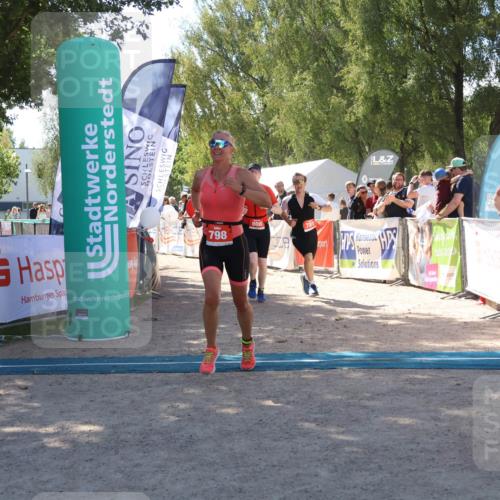 07.09.2025 - 19. Norderstedt Triathlon Zöllner http://msf.ph/oto/8785870 07.09.2025 13:20:35 Ziel 781, 798, 808, 1397 meine-sportfotos.de