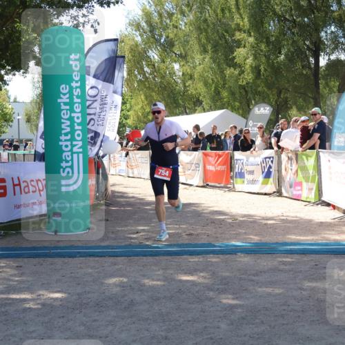 07.09.2025 - 19. Norderstedt Triathlon Zöllner http://msf.ph/oto/8785909 07.09.2025 13:20:56 Ziel 754 meine-sportfotos.de