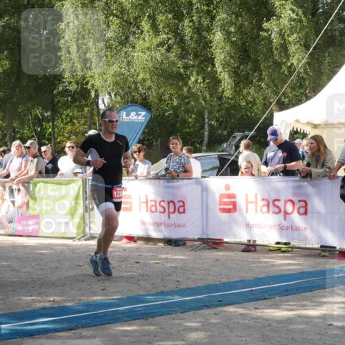 07.09.2025 - 19. Norderstedt Triathlon Zöllner http://msf.ph/oto/8785910 07.09.2025 12:54:02 Ziel 192, 1280 meine-sportfotos.de