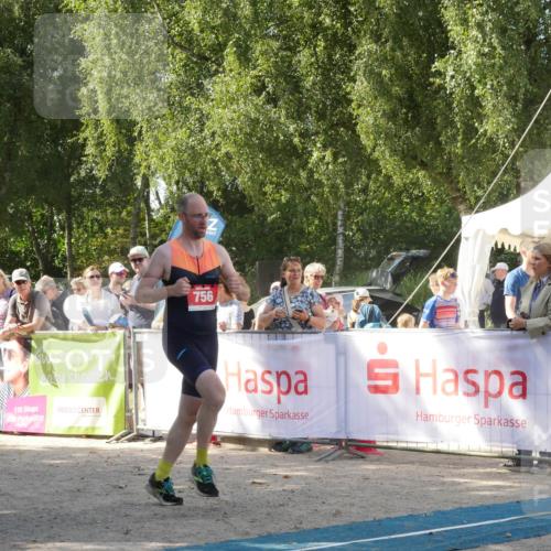 07.09.2025 - 19. Norderstedt Triathlon Zöllner http://msf.ph/oto/8785934 07.09.2025 12:55:08 Ziel 756, 1346 meine-sportfotos.de