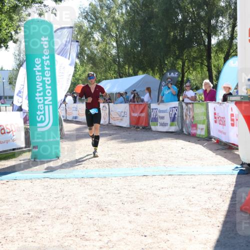07.09.2025 - 19. Norderstedt Triathlon Zöllner http://msf.ph/oto/8785939 07.09.2025 15:35:01 Ziel 393 meine-sportfotos.de