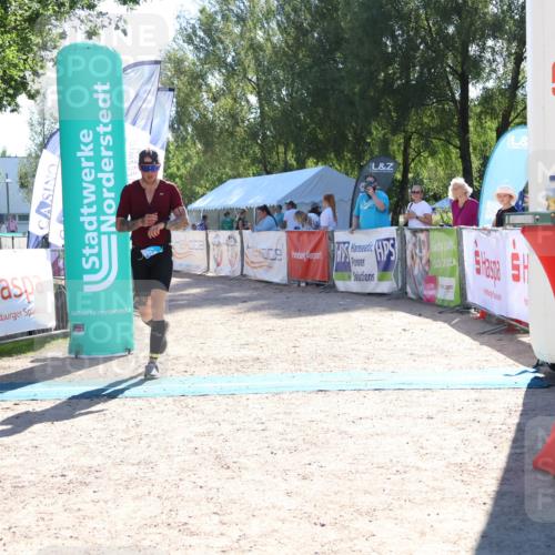 07.09.2025 - 19. Norderstedt Triathlon Zöllner http://msf.ph/oto/8785947 07.09.2025 15:35:02 Ziel 393 meine-sportfotos.de