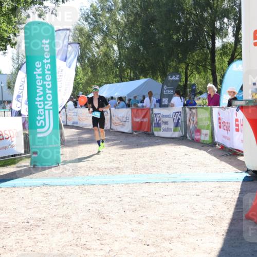 07.09.2025 - 19. Norderstedt Triathlon Zöllner http://msf.ph/oto/8785958 07.09.2025 15:35:08 Ziel 393, 1406 meine-sportfotos.de
