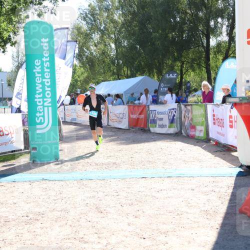07.09.2025 - 19. Norderstedt Triathlon Zöllner http://msf.ph/oto/8785961 07.09.2025 15:35:08 Ziel 393, 1406 meine-sportfotos.de