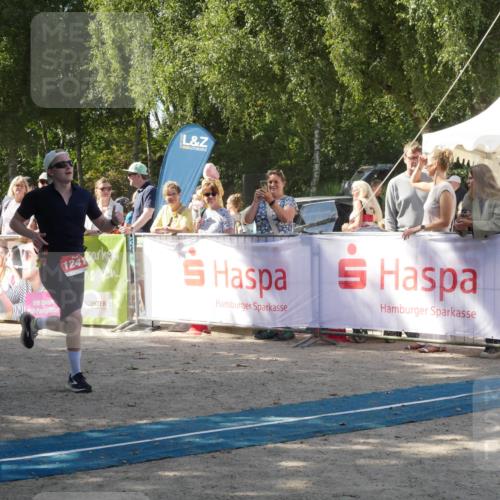 07.09.2025 - 19. Norderstedt Triathlon Zöllner http://msf.ph/oto/8785978 07.09.2025 12:56:45 Ziel 261, 1241, 1249, 1351, 1387 meine-sportfotos.de