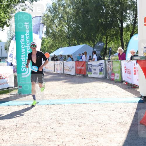 07.09.2025 - 19. Norderstedt Triathlon Zöllner http://msf.ph/oto/8785981 07.09.2025 15:35:09 Ziel 393, 1406 meine-sportfotos.de