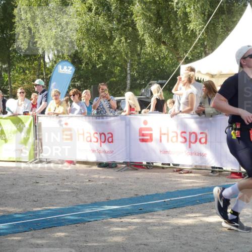 07.09.2025 - 19. Norderstedt Triathlon Zöllner http://msf.ph/oto/8785986 07.09.2025 12:56:47 Ziel 1241, 1351, 1387 meine-sportfotos.de