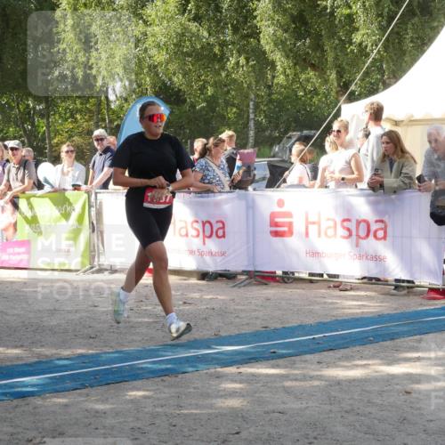 07.09.2025 - 19. Norderstedt Triathlon Zöllner http://msf.ph/oto/8785999 07.09.2025 12:56:50 Ziel 1241, 1351, 1387 meine-sportfotos.de