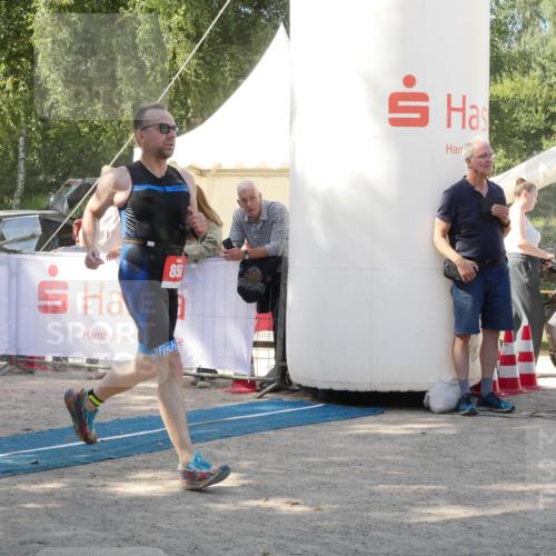07.09.2025 - 19. Norderstedt Triathlon Zöllner http://msf.ph/oto/8786011 07.09.2025 12:57:21 Ziel 850 meine-sportfotos.de
