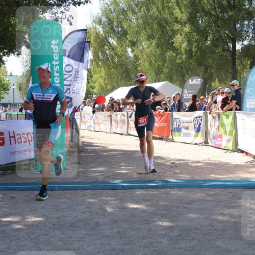 07.09.2025 - 19. Norderstedt Triathlon Zöllner http://msf.ph/oto/8786016 07.09.2025 13:22:00 Ziel 220, 249, 301 meine-sportfotos.de