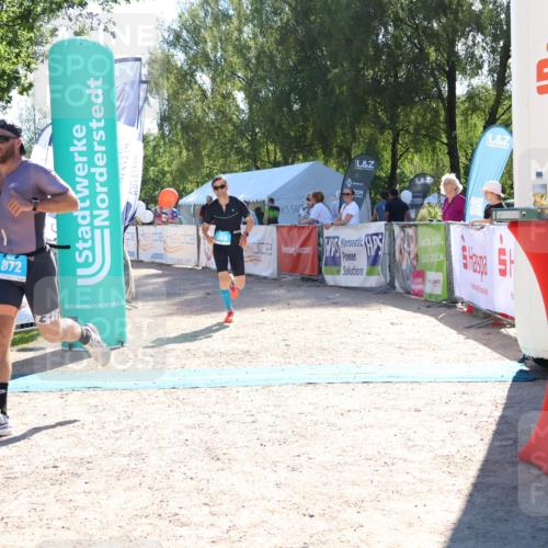 07.09.2025 - 19. Norderstedt Triathlon Zöllner http://msf.ph/oto/8786018 07.09.2025 15:35:55 Ziel 369, 872 meine-sportfotos.de