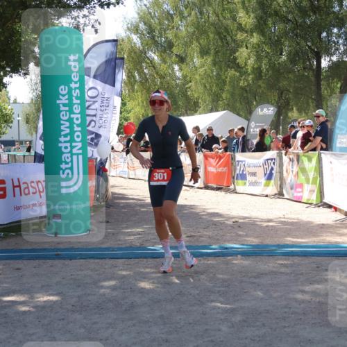 07.09.2025 - 19. Norderstedt Triathlon Zöllner http://msf.ph/oto/8786024 07.09.2025 13:22:00 Ziel 220, 249, 301 meine-sportfotos.de