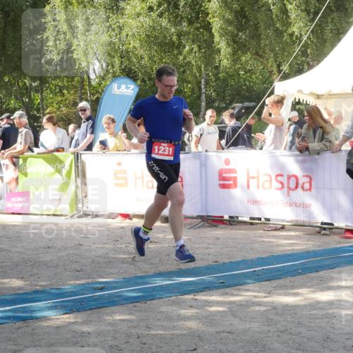 07.09.2025 - 19. Norderstedt Triathlon Zöllner http://msf.ph/oto/8786025 07.09.2025 12:57:40 Ziel 1231 meine-sportfotos.de