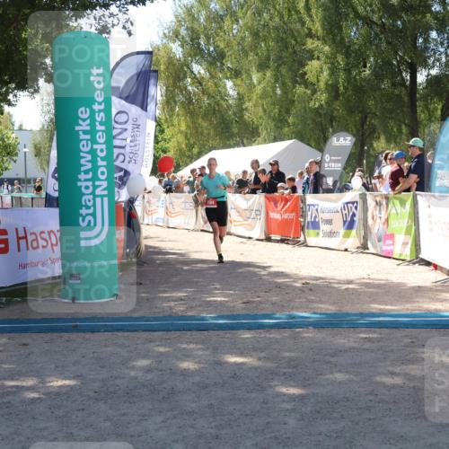 07.09.2025 - 19. Norderstedt Triathlon Zöllner http://msf.ph/oto/8786028 07.09.2025 13:22:09 Ziel 194 meine-sportfotos.de