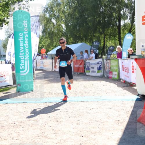 07.09.2025 - 19. Norderstedt Triathlon Zöllner http://msf.ph/oto/8786047 07.09.2025 15:35:57 Ziel 369, 872 meine-sportfotos.de
