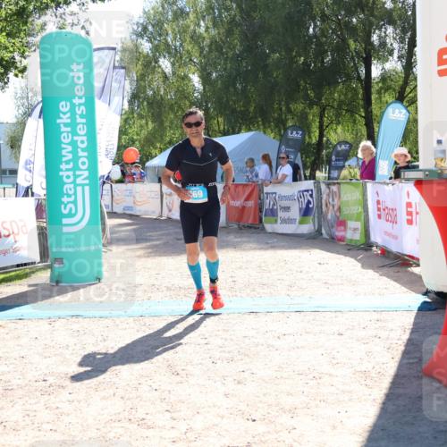 07.09.2025 - 19. Norderstedt Triathlon Zöllner http://msf.ph/oto/8786049 07.09.2025 15:35:57 Ziel 369, 872 meine-sportfotos.de