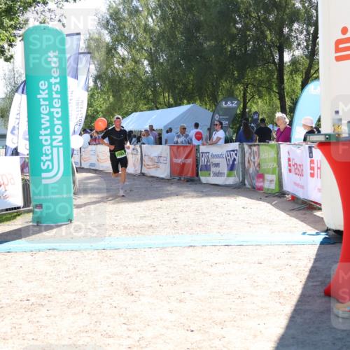 07.09.2025 - 19. Norderstedt Triathlon Zöllner http://msf.ph/oto/8786061 07.09.2025 15:36:52 Ziel 1025 meine-sportfotos.de