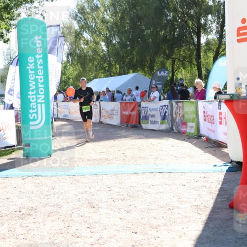 07.09.2025 - 19. Norderstedt Triathlon Zöllner http://msf.ph/oto/8786063 07.09.2025 15:36:53 Ziel 1025 meine-sportfotos.de
