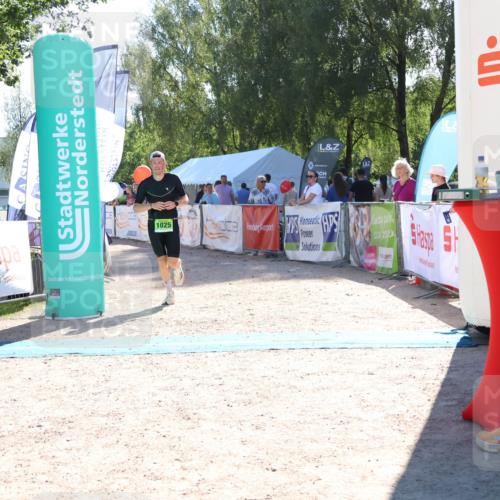 07.09.2025 - 19. Norderstedt Triathlon Zöllner http://msf.ph/oto/8786073 07.09.2025 15:36:54 Ziel 1025 meine-sportfotos.de