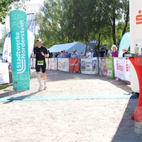 07.09.2025 - 19. Norderstedt Triathlon Zöllner http://msf.ph/oto/8786078 07.09.2025 15:36:54 Ziel 1025 meine-sportfotos.de