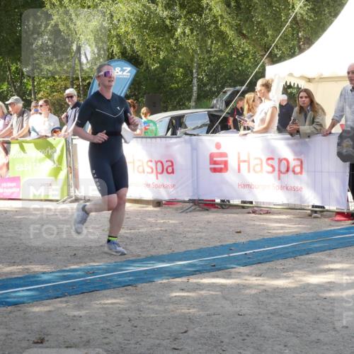07.09.2025 - 19. Norderstedt Triathlon Zöllner http://msf.ph/oto/8786090 07.09.2025 12:58:04 Ziel 818, 1309, 1361, 1379 meine-sportfotos.de