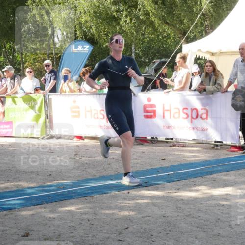 07.09.2025 - 19. Norderstedt Triathlon Zöllner http://msf.ph/oto/8786093 07.09.2025 12:58:04 Ziel 818, 1309, 1361, 1379 meine-sportfotos.de