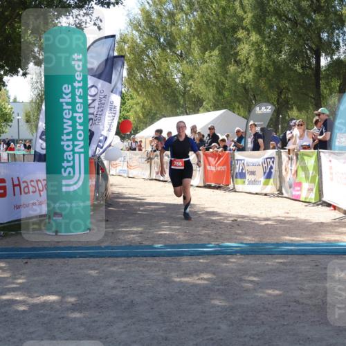 07.09.2025 - 19. Norderstedt Triathlon Zöllner http://msf.ph/oto/8786120 07.09.2025 13:23:17 Ziel 766 meine-sportfotos.de