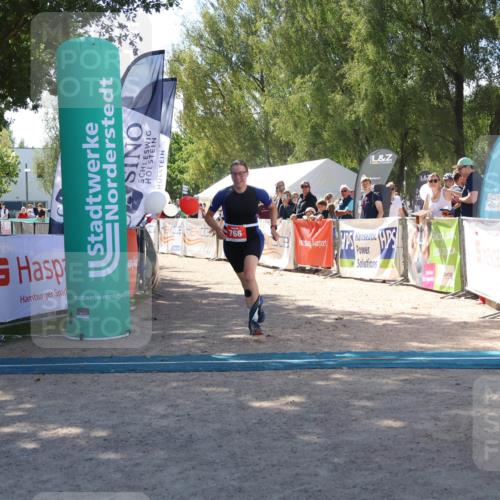 07.09.2025 - 19. Norderstedt Triathlon Zöllner http://msf.ph/oto/8786127 07.09.2025 13:23:18 Ziel 766 meine-sportfotos.de
