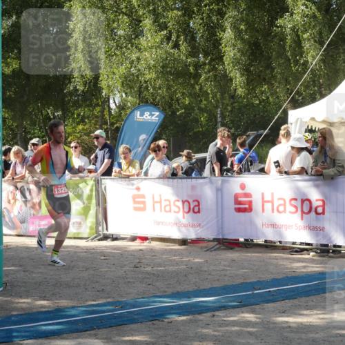 07.09.2025 - 19. Norderstedt Triathlon Zöllner http://msf.ph/oto/8786144 07.09.2025 12:59:03 Ziel 1329 meine-sportfotos.de