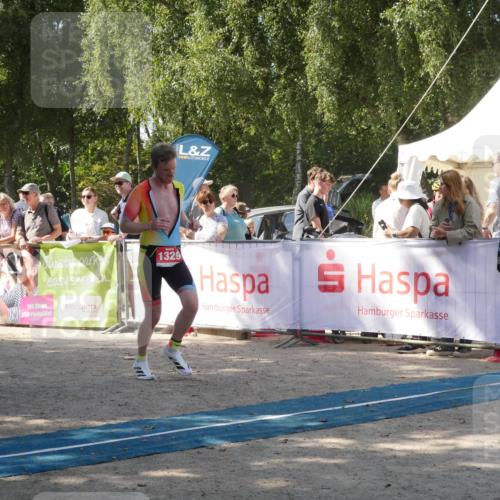 07.09.2025 - 19. Norderstedt Triathlon Zöllner http://msf.ph/oto/8786145 07.09.2025 12:59:03 Ziel 1329 meine-sportfotos.de
