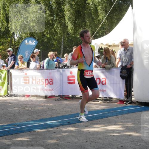 07.09.2025 - 19. Norderstedt Triathlon Zöllner http://msf.ph/oto/8786151 07.09.2025 12:59:04 Ziel 1329 meine-sportfotos.de
