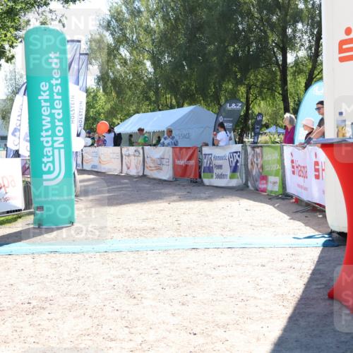 07.09.2025 - 19. Norderstedt Triathlon Zöllner http://msf.ph/oto/8786154 07.09.2025 15:38:36 Ziel  meine-sportfotos.de